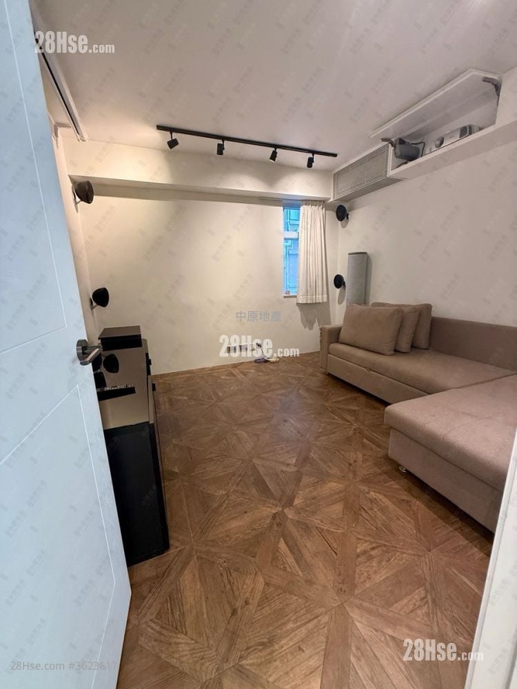 Everwell Garden Sell 4 Bedrooms , 2 Bathrooms 1,496 ft² Everwell Garden Sell 4 Bedrooms , 2 Bathrooms 1,496 ft²