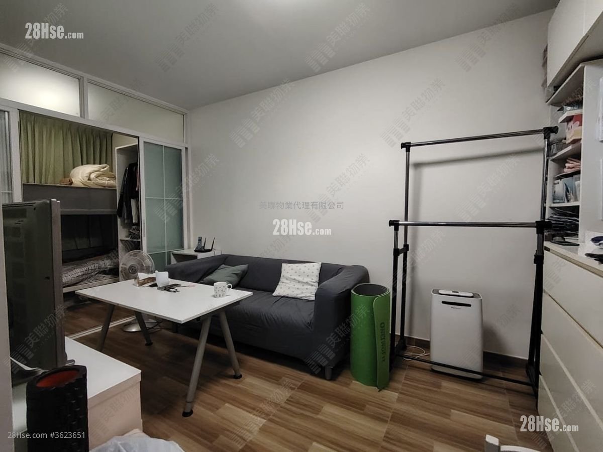 Yung Ming Court Sell 382 ft²