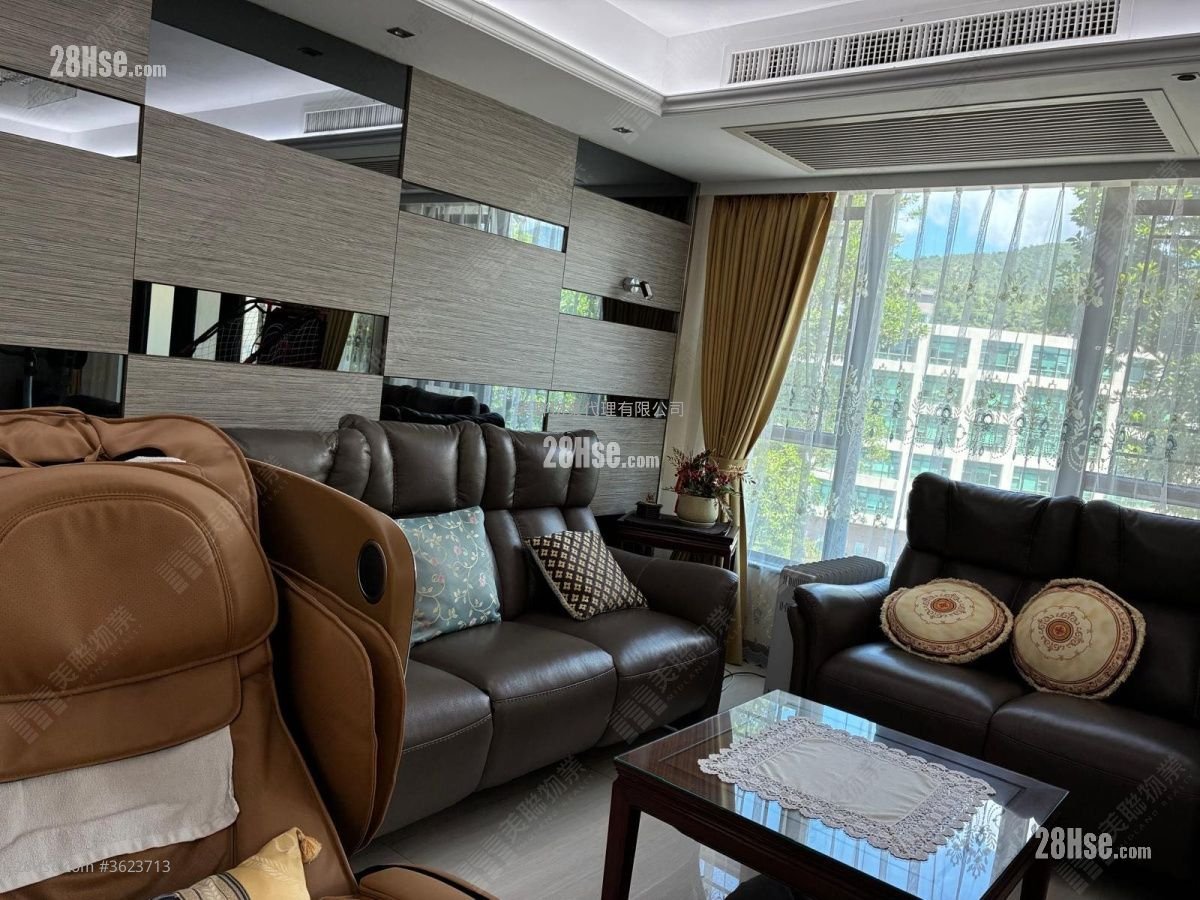 Forest Hill Sell 3 Bedrooms , 2 Bathrooms 1,551 ft²