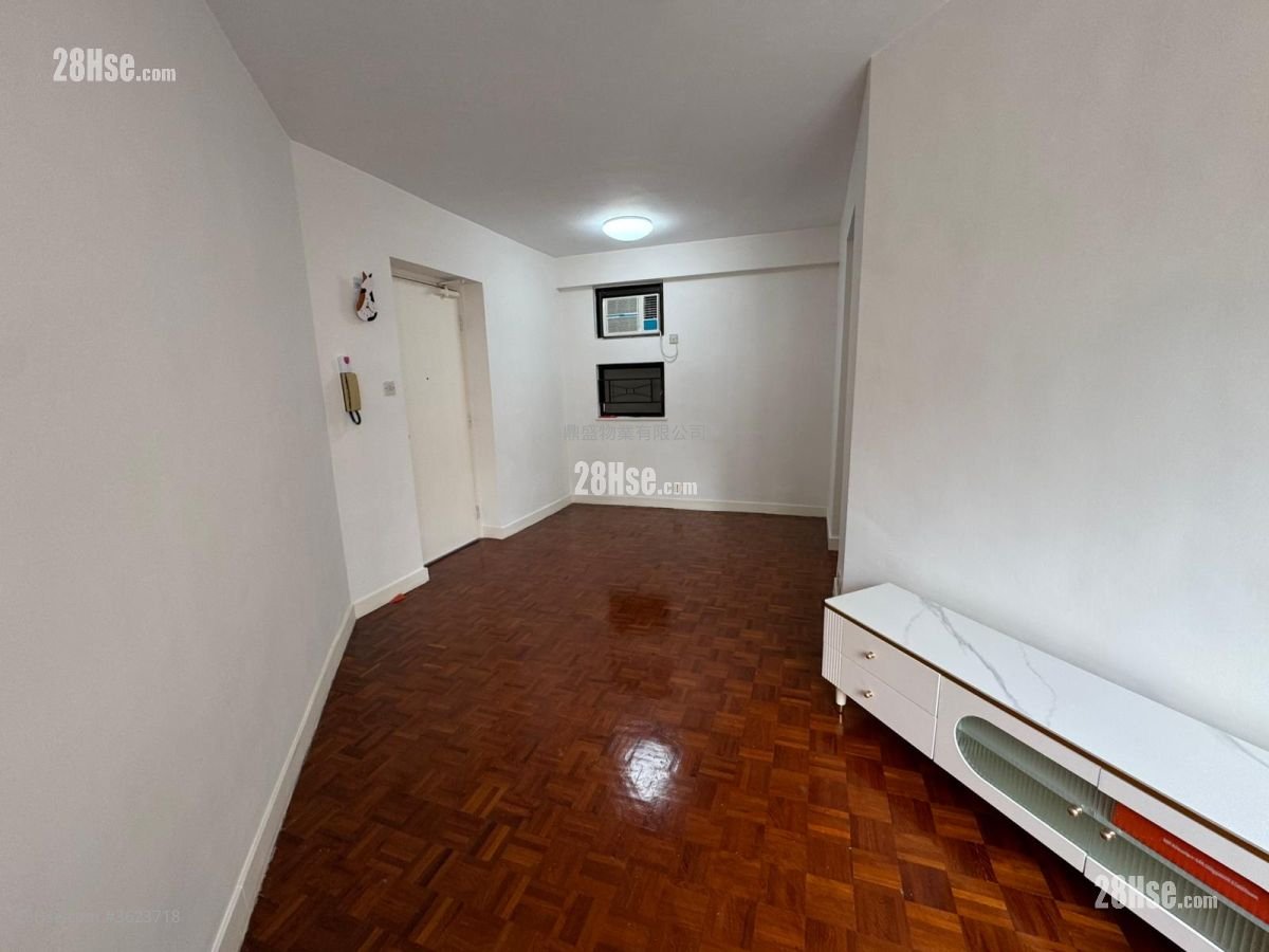 康怡花園 租盤 2 房 , 1 浴室 466 平方呎 康怡花園 租盤 2 房 , 1 浴室 466 平方呎