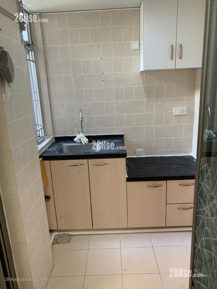 满华楼 售盘 2 房 316 平方尺