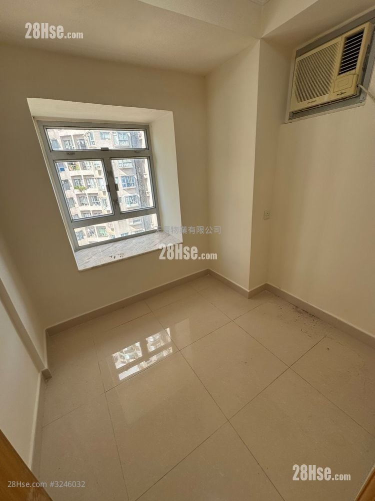 Sunshine Plaza Rental 3 Bedrooms , 1 Bathroom 384 ft² Sunshine Plaza Rental 3 Bedrooms , 1 Bathroom 384 ft²