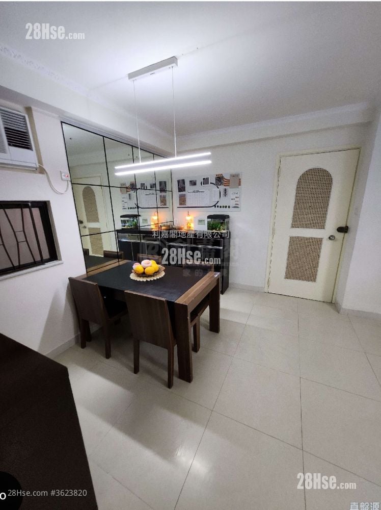 康怡花园 售盘 2 房 , 1 浴室 524 平方尺 康怡花园 售盘 2 房 , 1 浴室 524 平方尺