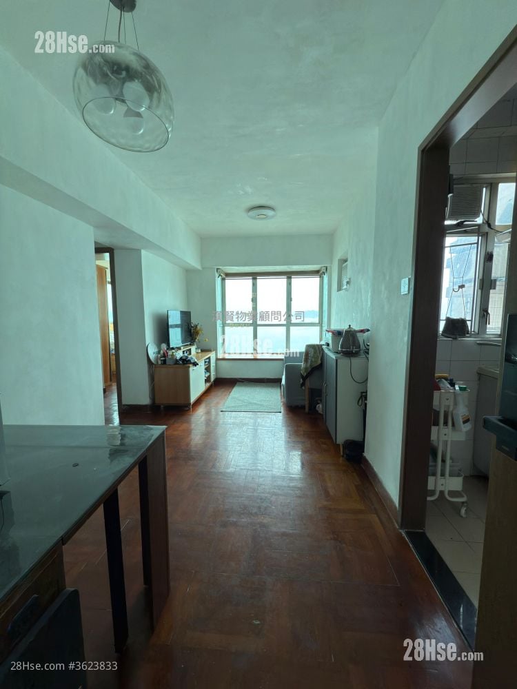 Lung Cheung Garden Sell 2 Bedrooms , 1 Bathroom 369 ft² Lung Cheung Garden Sell 2 Bedrooms , 1 Bathroom 369 ft²