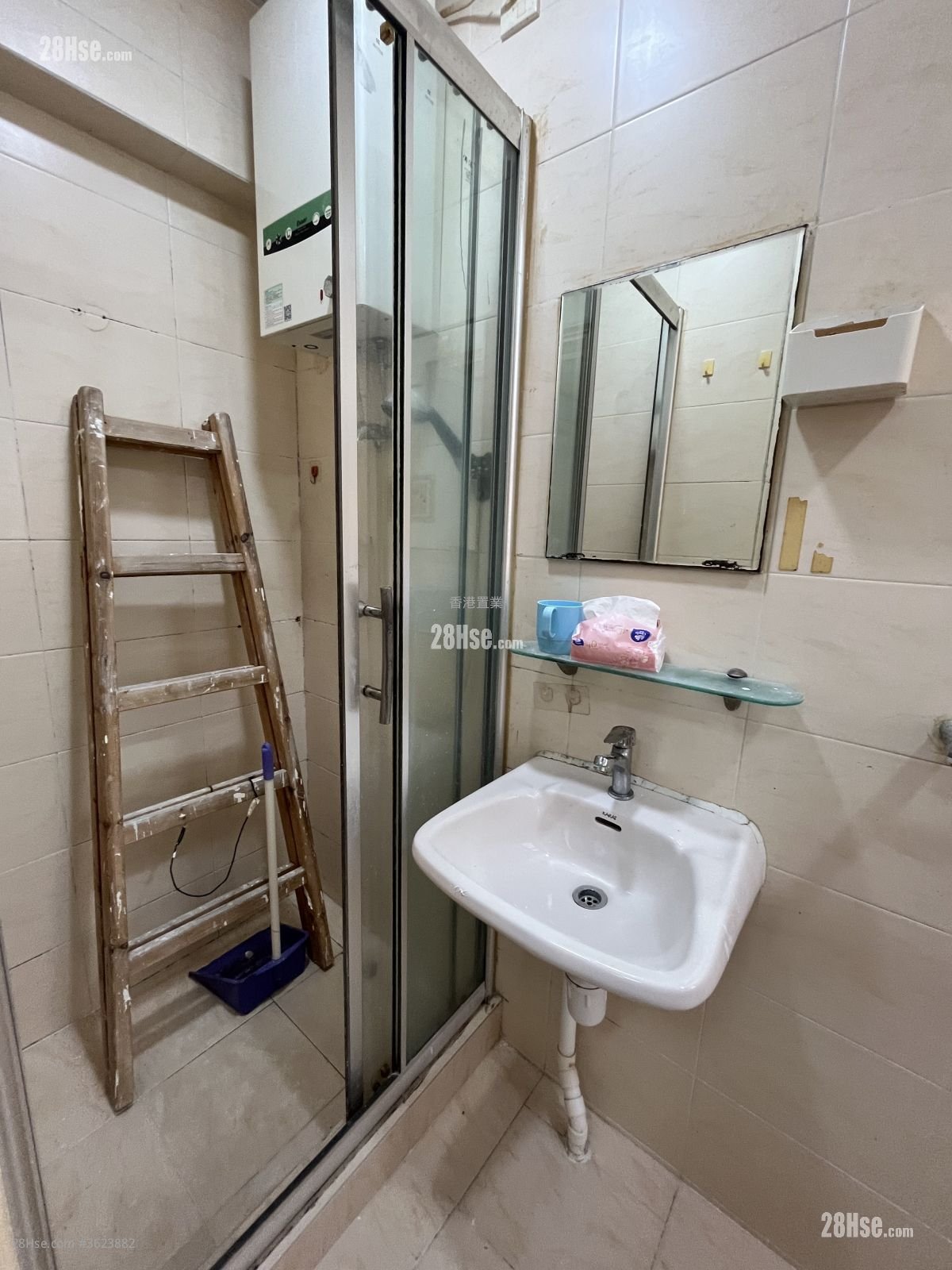 Wai King Building Rental 2 Bedrooms , 1 Bathroom 379 ft² Wai King Building Rental 2 Bedrooms , 1 Bathroom 379 ft²