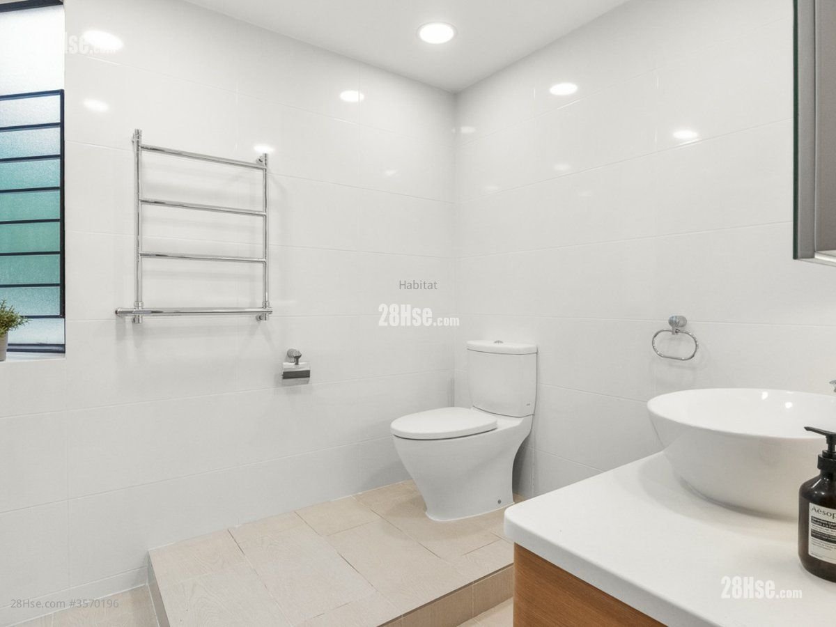 南灣大廈 售盤 3 房 , 2 浴室 2,143 平方呎 南灣大廈 售盤 3 房 , 2 浴室 2,143 平方呎