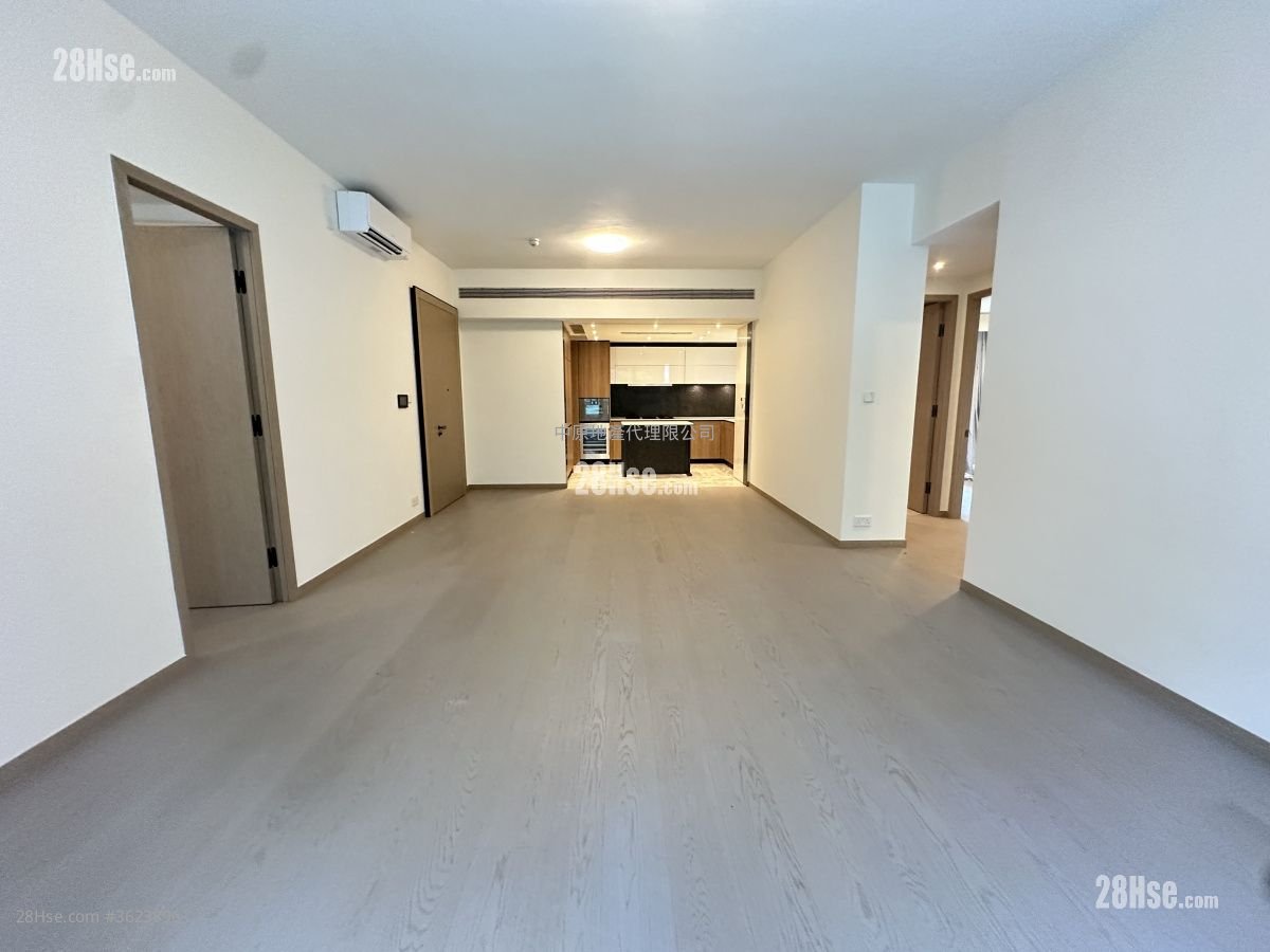 林海山城 租盘 4 房 , 3 浴室 1,477 平方尺