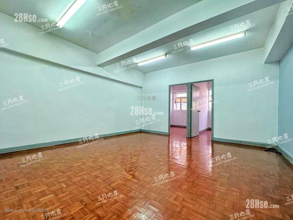 新輝大廈 售盤 2 房 , 1 浴室 588 平方呎