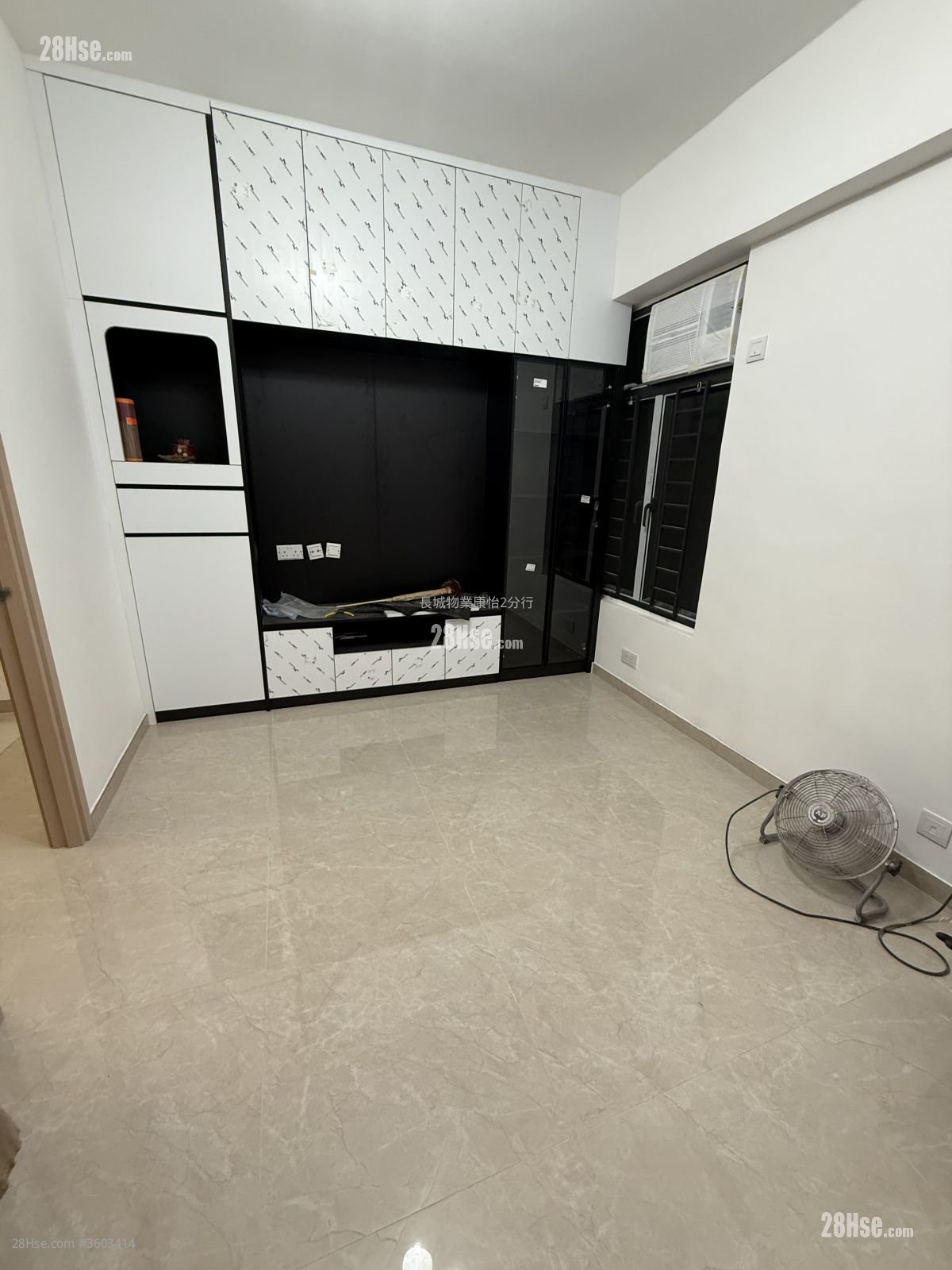 海景樓 租盤 2 房 , 1 浴室 371 平方呎