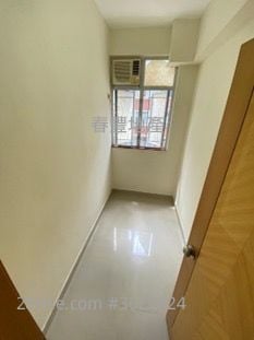 唐楼 租盘 2 房 , 1 浴室 210 平方尺 唐楼 租盘 2 房 , 1 浴室 210 平方尺