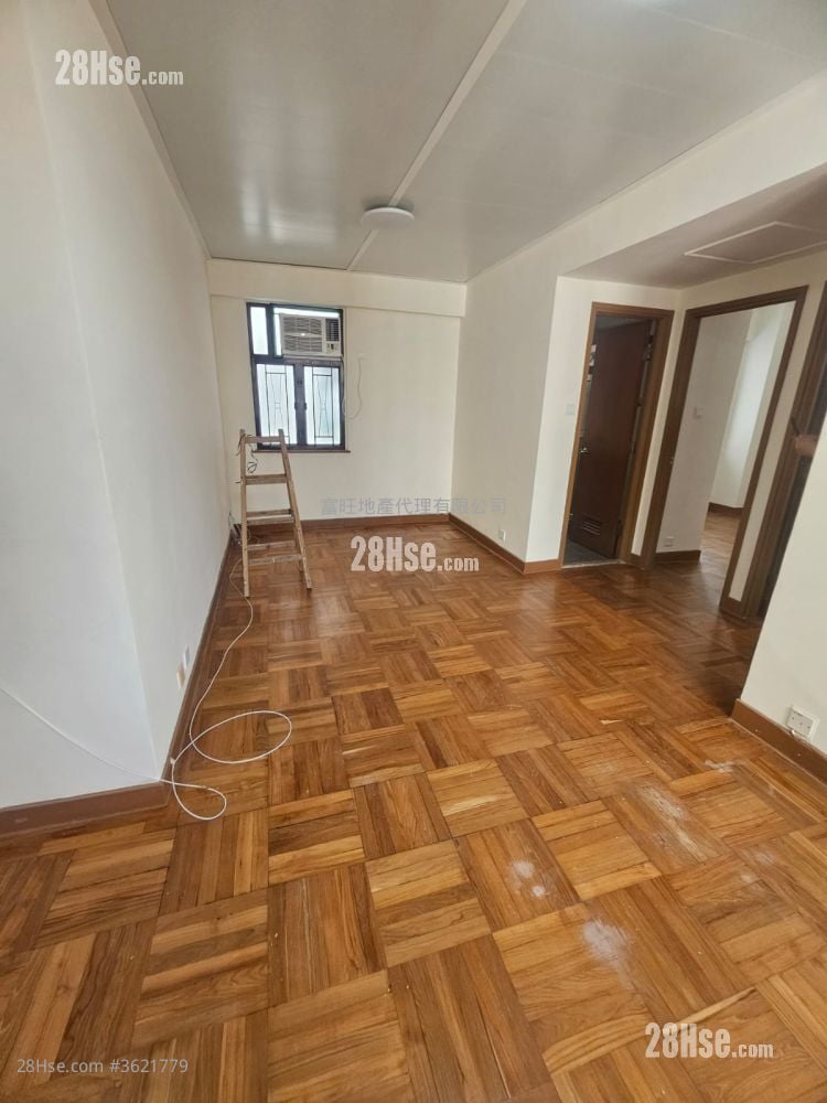 Kowloon Chamber Of Commercial Building Rental 2 Bedrooms , 1 Bathroom 517 ft²