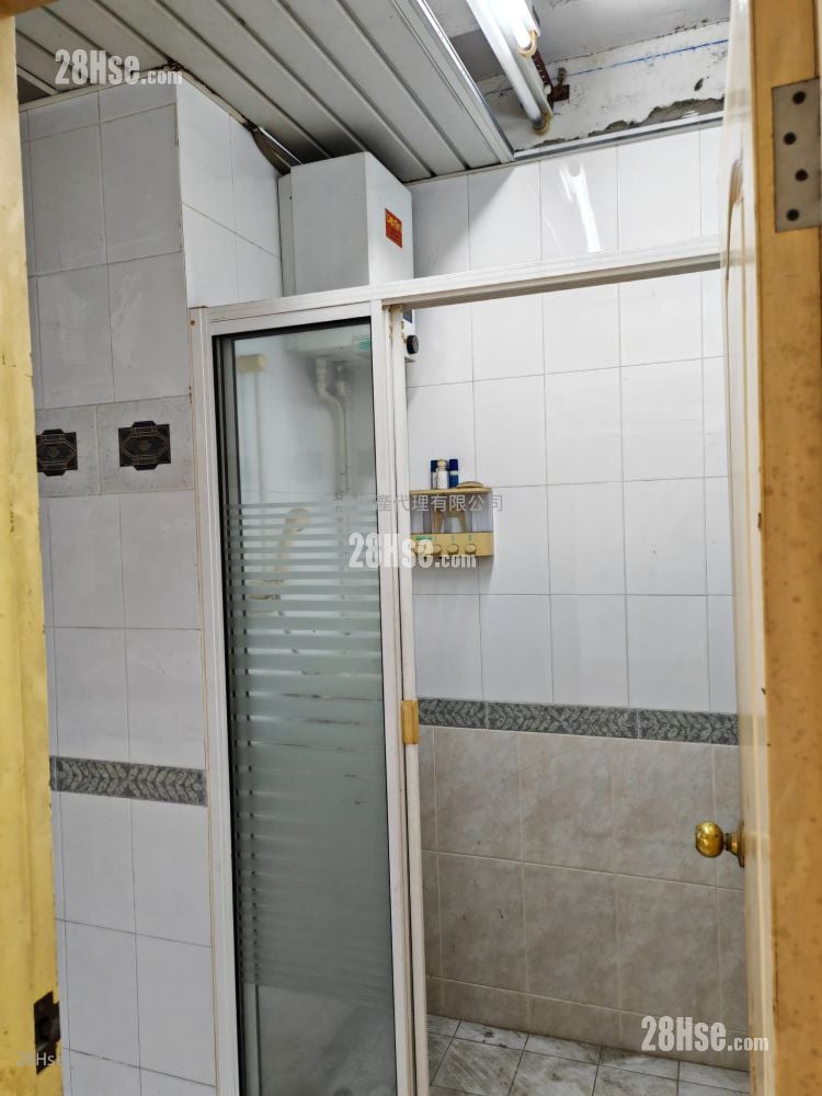 Tak Fung Industrial Centre Sell Studio , 1 Toilet Tak Fung Industrial Centre Sell Studio , 1 Toilet