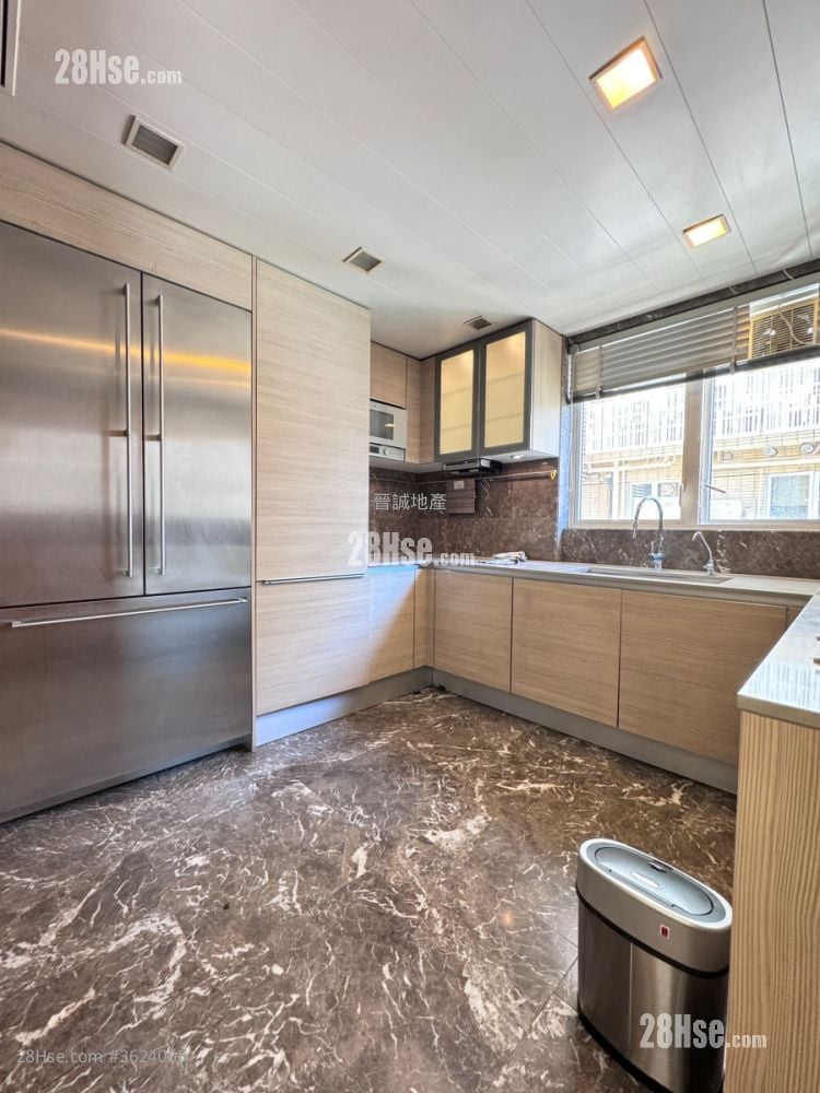 Avignon Sell 5+ Bedrooms , 4 Bathrooms 1,564 ft² Avignon Sell 5+ Bedrooms , 4 Bathrooms 1,564 ft²