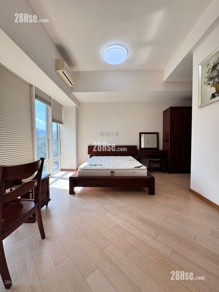 Avignon Sell 5+ Bedrooms , 4 Bathrooms 1,564 ft² Avignon Sell 5+ Bedrooms , 4 Bathrooms 1,564 ft²