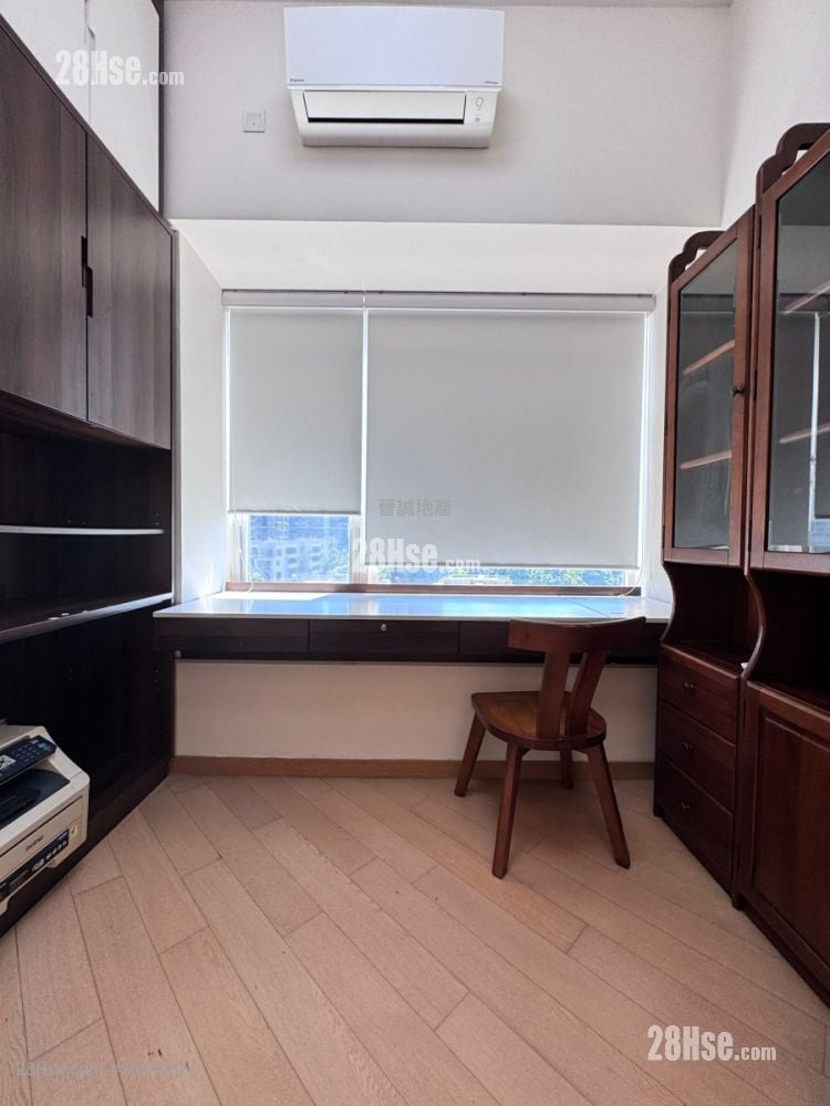 Avignon Sell 5+ Bedrooms , 4 Bathrooms 1,564 ft² Avignon Sell 5+ Bedrooms , 4 Bathrooms 1,564 ft²