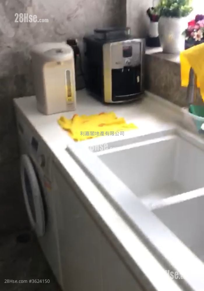 Residence Bel-Air Sell 4 Bedrooms , 3 Bathrooms 1,741 ft² Residence Bel-Air Sell 4 Bedrooms , 3 Bathrooms 1,741 ft²