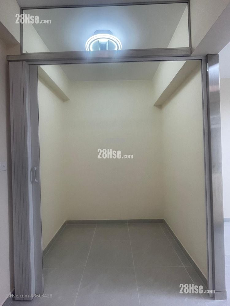 Chinese Mansion Rental 3 Bedrooms , 1 Bathroom 446 ft² Chinese Mansion Rental 3 Bedrooms , 1 Bathroom 446 ft²