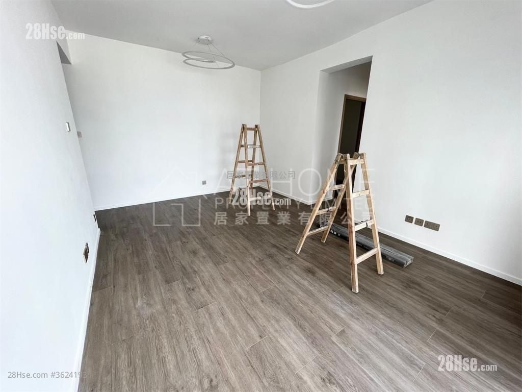 Kingsfield Tower Rental 3 Bedrooms , 2 Bathrooms 712 ft² Kingsfield Tower Rental 3 Bedrooms , 2 Bathrooms 712 ft²