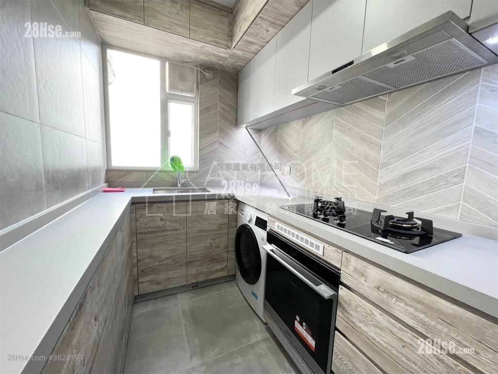 Kingsfield Tower Rental 3 Bedrooms , 2 Bathrooms 712 ft² Kingsfield Tower Rental 3 Bedrooms , 2 Bathrooms 712 ft²