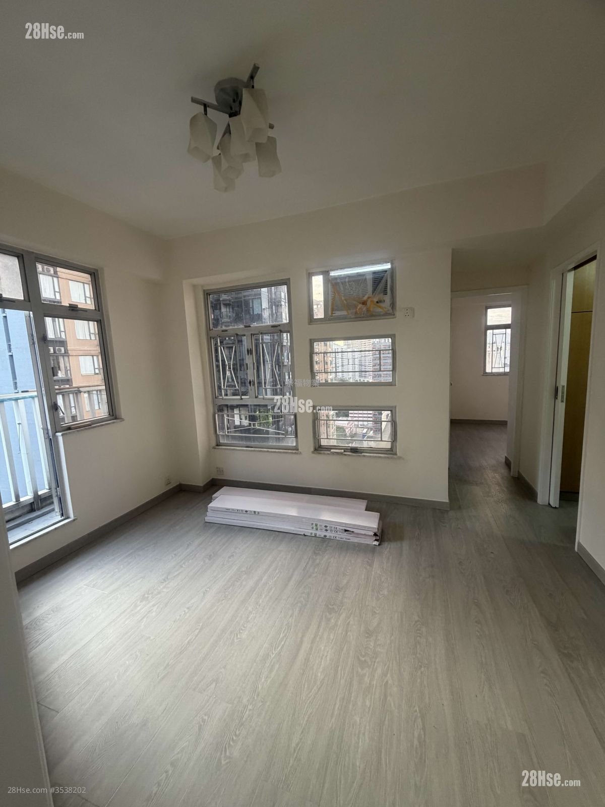 利基大厦 售盘 2 房 , 1 浴室 375 平方尺