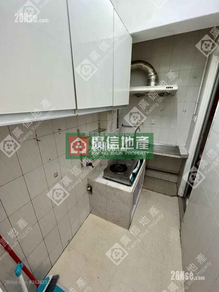 Nathan Road Court Rental 2 Bedrooms , 1 Bathroom 322 ft² Nathan Road Court Rental 2 Bedrooms , 1 Bathroom 322 ft²