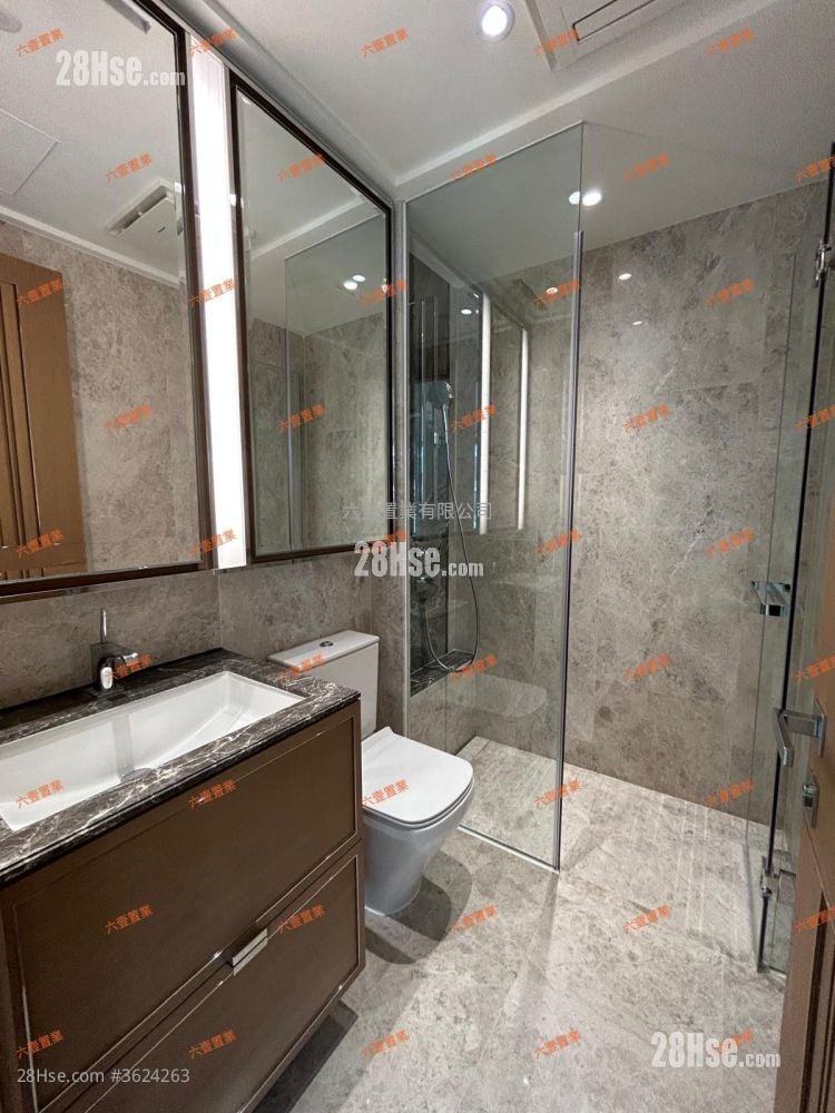 One Homantin Rental 4 Bedrooms , 2 Bathrooms 975 ft² One Homantin Rental 4 Bedrooms , 2 Bathrooms 975 ft²