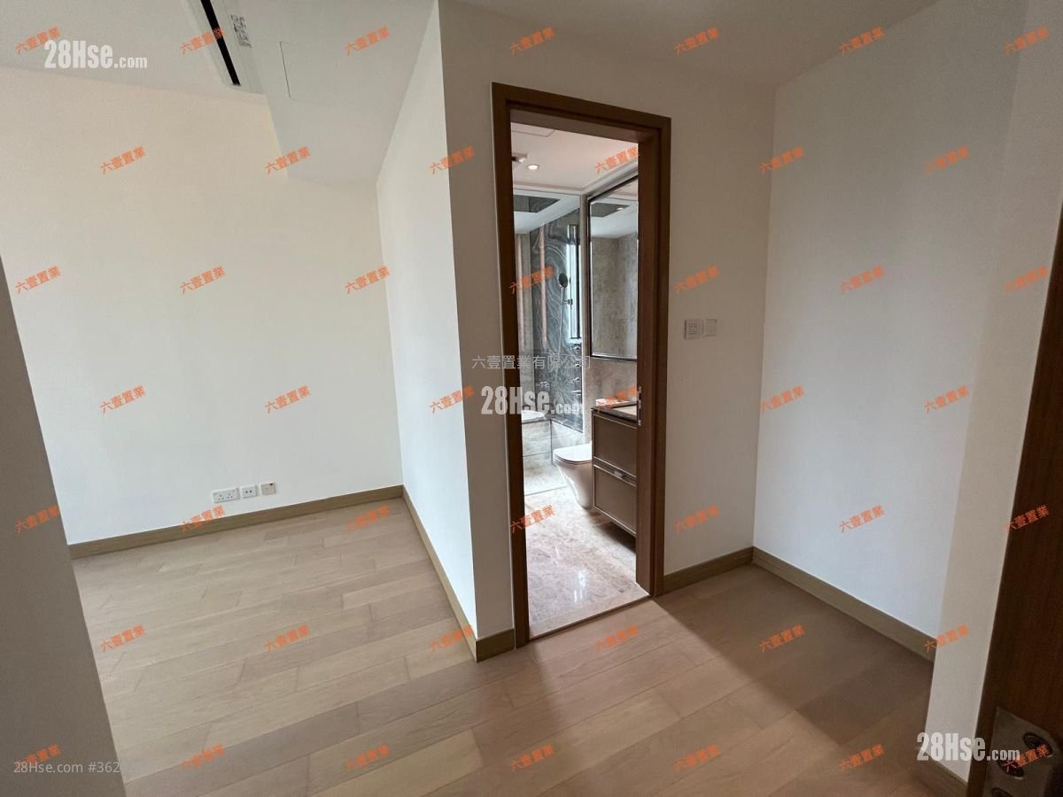 One Homantin Rental 4 Bedrooms , 2 Bathrooms 975 ft² One Homantin Rental 4 Bedrooms , 2 Bathrooms 975 ft²