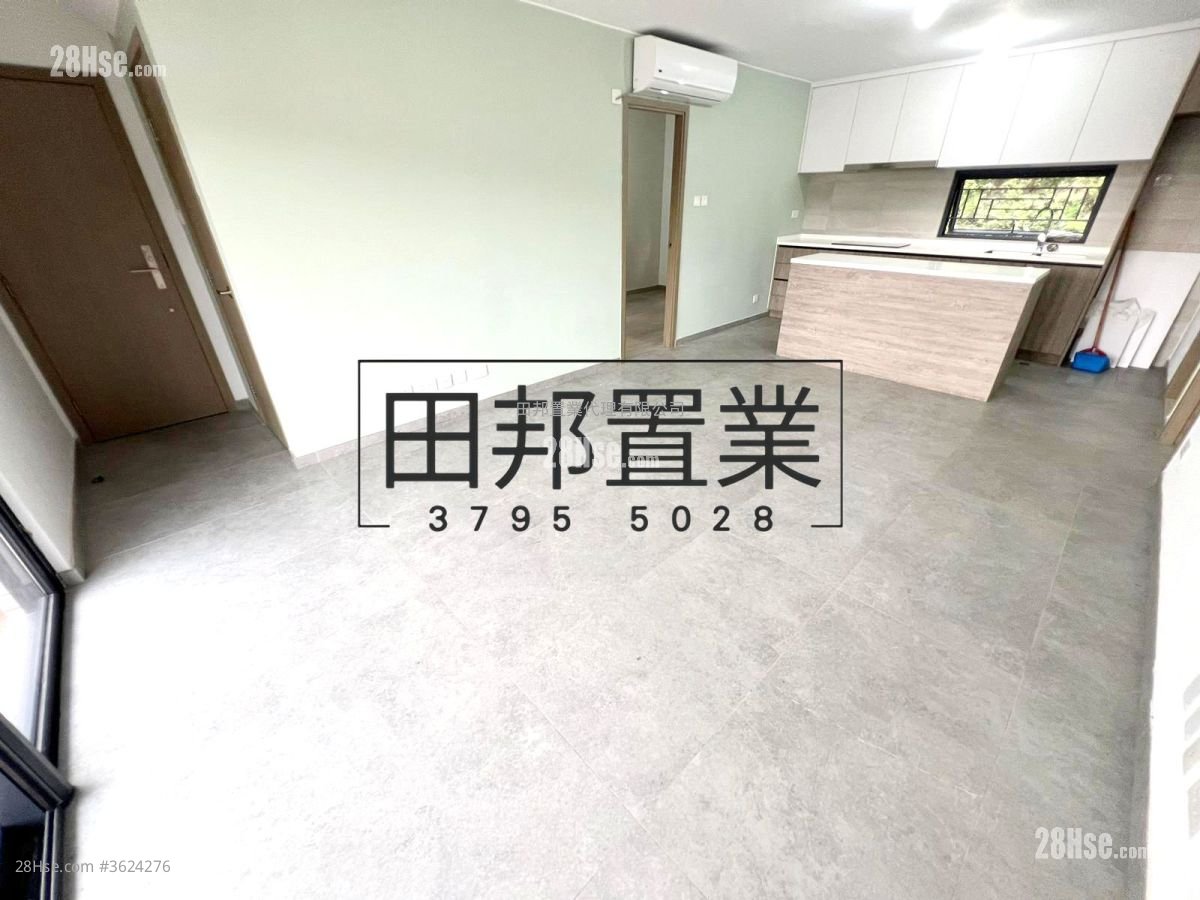 Village Rental 3 Bedrooms , 1 Bathroom 700 ft² Village Rental 3 Bedrooms , 1 Bathroom 700 ft²