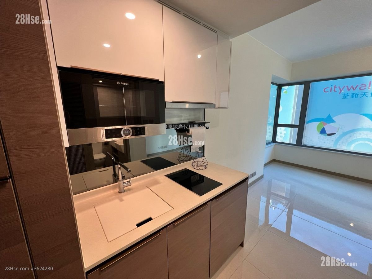 Aurora Sell Studio , 1 Bathroom 216 ft² Aurora Sell Studio , 1 Bathroom 216 ft²