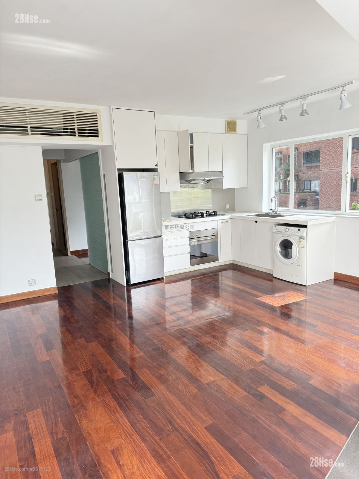 华景阁 租盘 2 房 , 1 浴室 680 平方尺