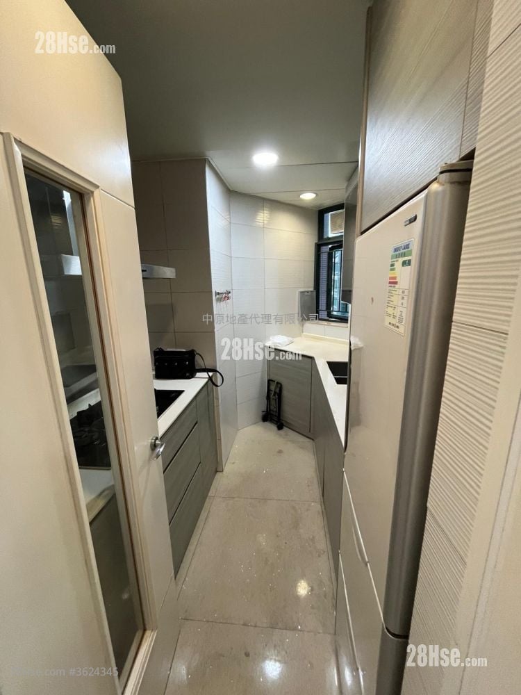 嵐山 租盤 3 房 , 2 浴室 741 平方呎 嵐山 租盤 3 房 , 2 浴室 741 平方呎