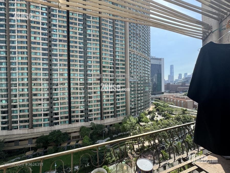 红磡湾中心 售盘 4 房 , 2 浴室 911 平方尺