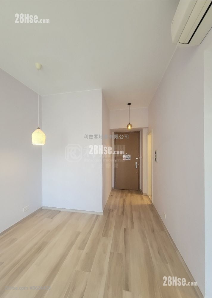 天玺 售盘 2 房 , 2 浴室 658 平方尺 天玺 售盘 2 房 , 2 浴室 658 平方尺