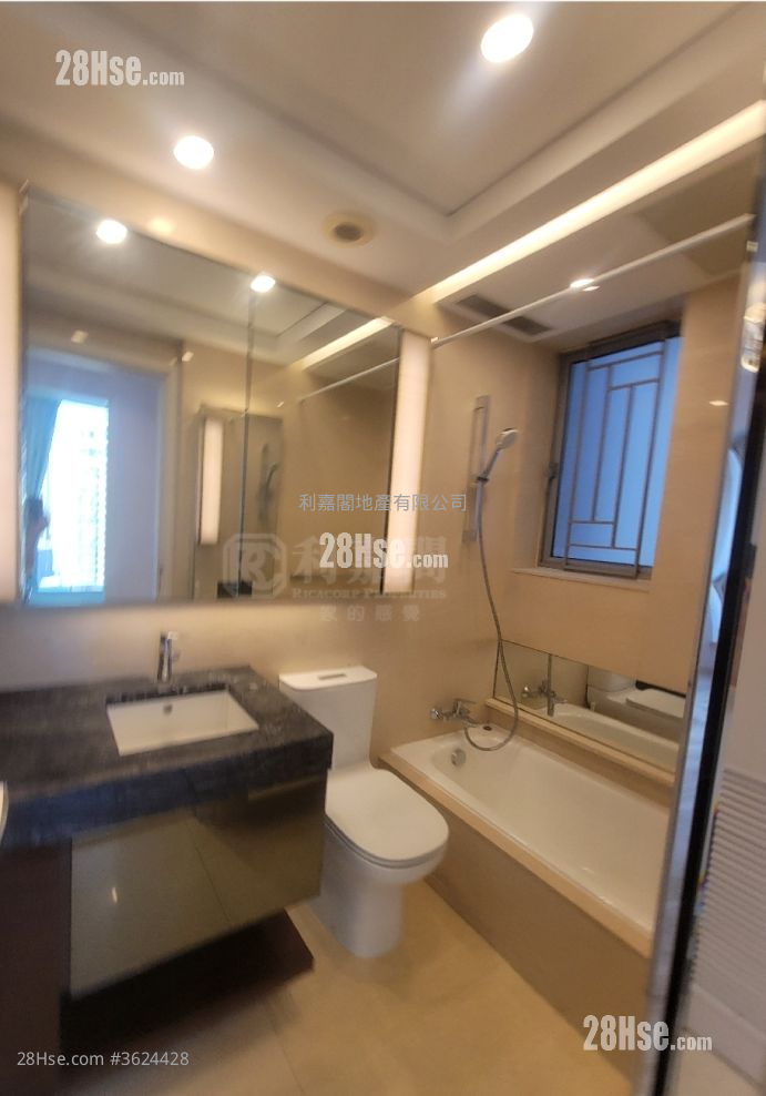 天玺 售盘 2 房 , 2 浴室 658 平方尺 天玺 售盘 2 房 , 2 浴室 658 平方尺