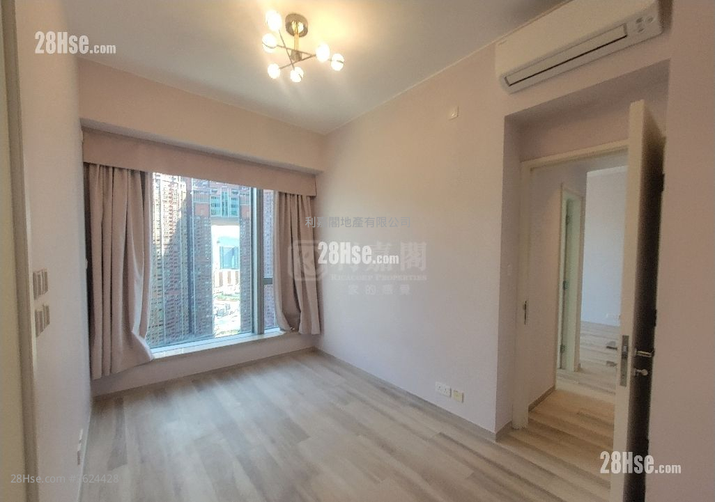 天玺 售盘 2 房 , 2 浴室 658 平方尺 天玺 售盘 2 房 , 2 浴室 658 平方尺