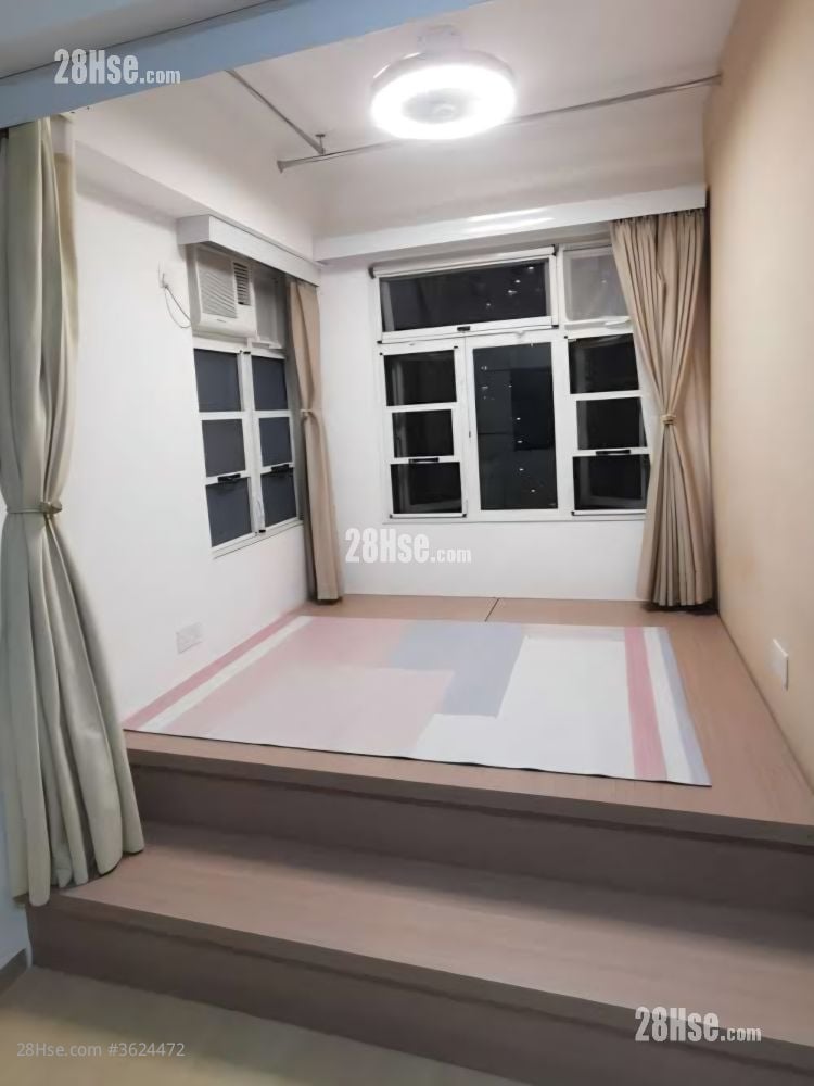 嘉福中心 租盘 1 房 237 平方尺