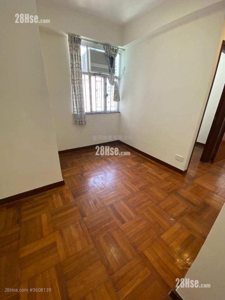 Smithfield Court Rental 2 Bedrooms , 1 Bathroom 348 ft²