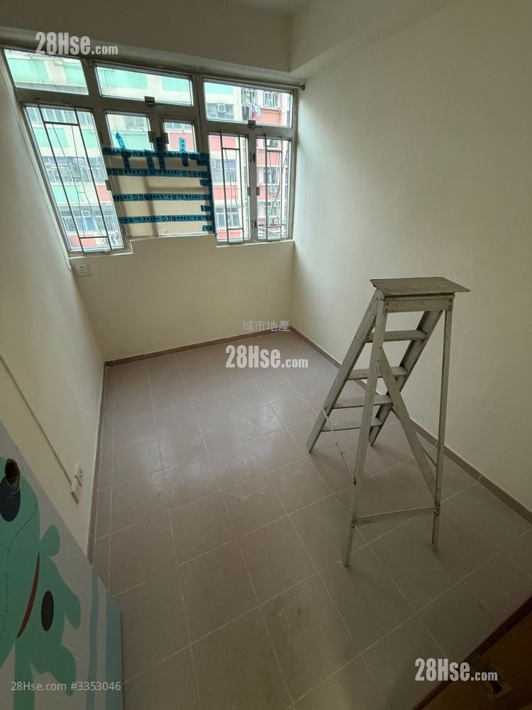 民安大廈 租盤 2 房 , 1 浴室 300 平方呎