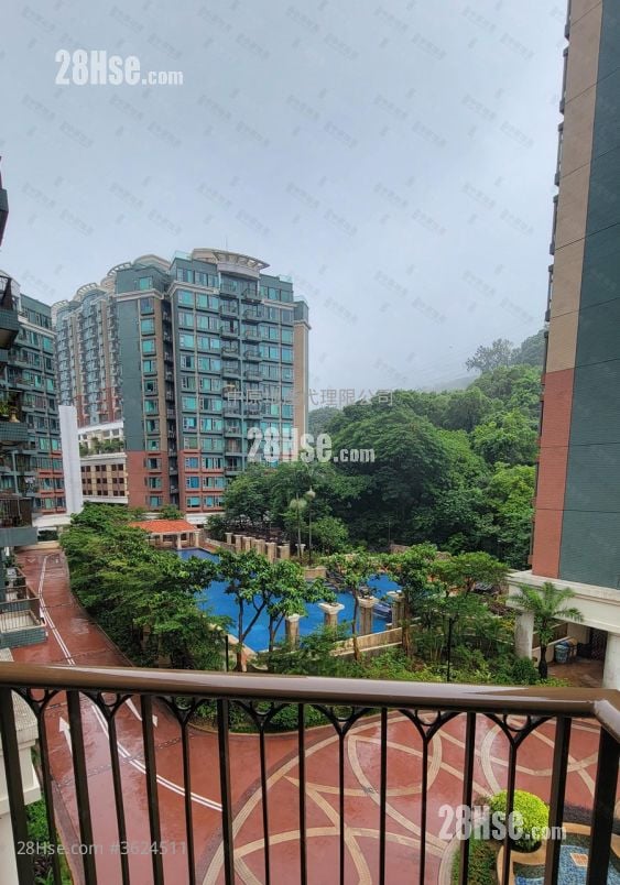 The Cairnhill Rental 2 Bedrooms , 1 Bathroom 629 ft²