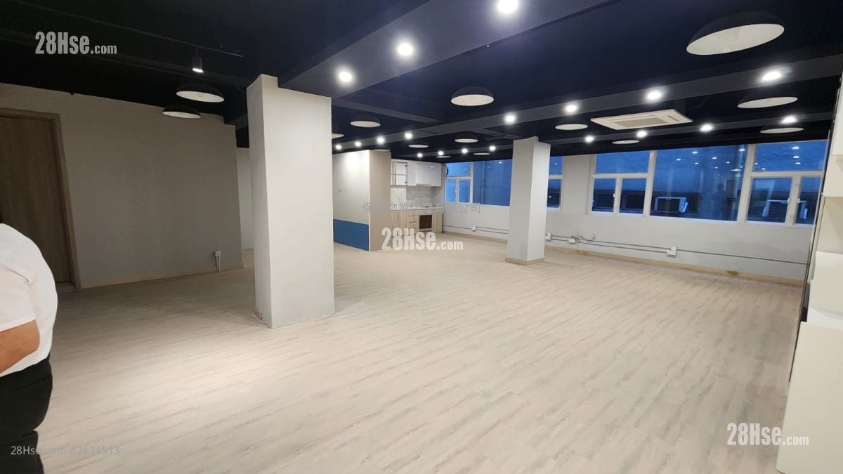 特格中心 租盘 1,200 平方尺 特格中心 租盘 1,200 平方尺