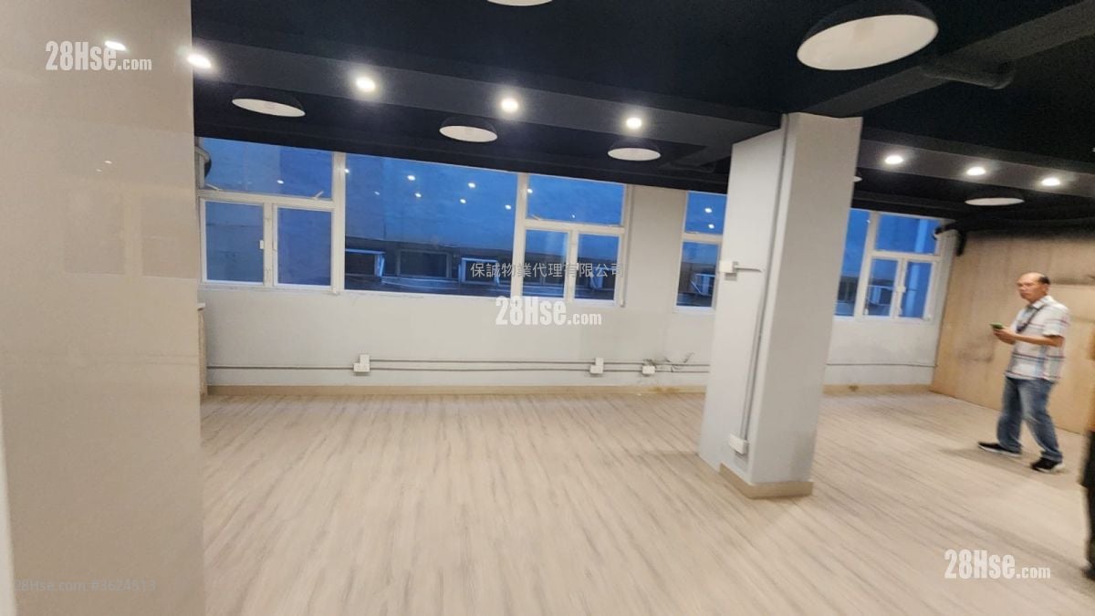 特格中心 租盘 1,200 平方尺 特格中心 租盘 1,200 平方尺