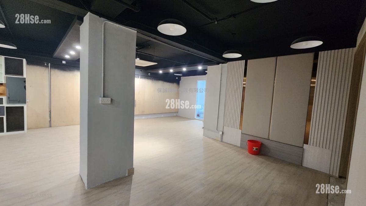 特格中心 租盘 1,200 平方尺 特格中心 租盘 1,200 平方尺