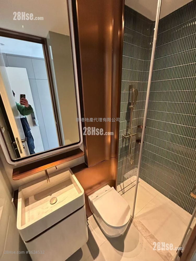 Baker Circle Euston Sell Studio , 1 Bathroom 214 ft² Baker Circle Euston Sell Studio , 1 Bathroom 214 ft²