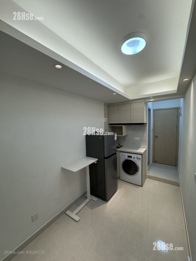 Man Wai Building Rental 1 Bedroom 180 ft² Man Wai Building Rental 1 Bedroom 180 ft²