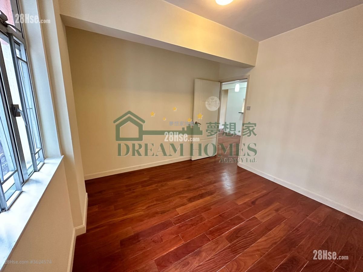 坚道29-31号 售盘 2 房 , 1 浴室 733 平方尺 坚道29-31号 售盘 2 房 , 1 浴室 733 平方尺