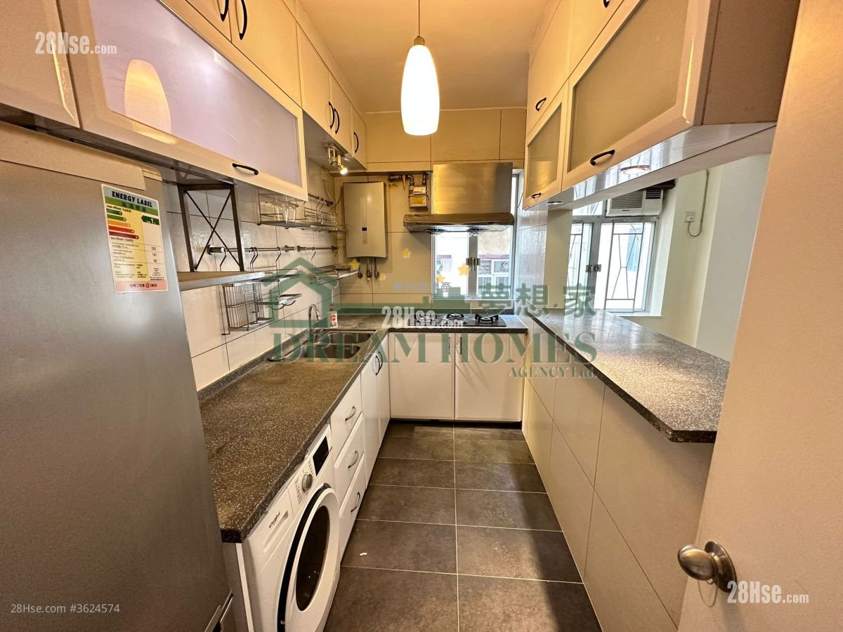 坚道29-31号 售盘 2 房 , 1 浴室 733 平方尺 坚道29-31号 售盘 2 房 , 1 浴室 733 平方尺