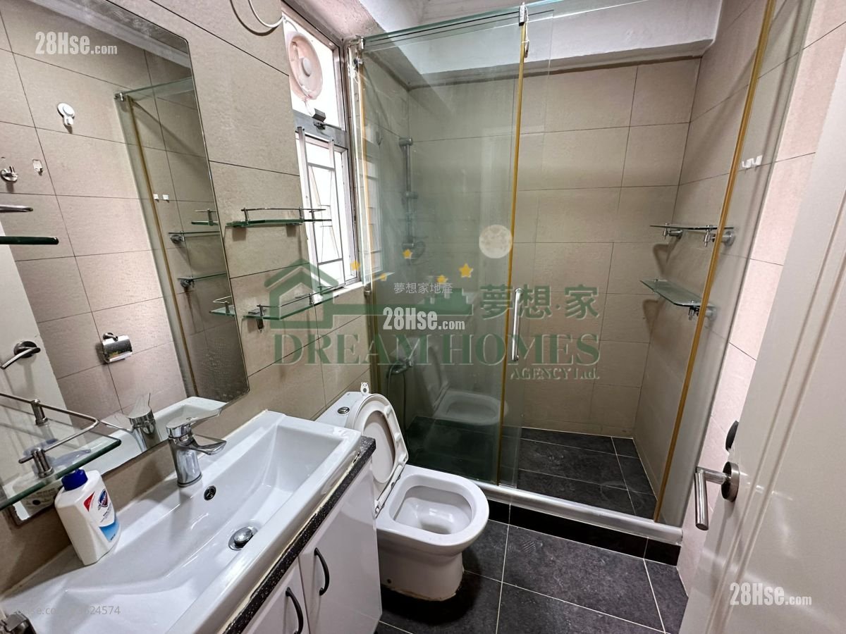 坚道29-31号 售盘 2 房 , 1 浴室 733 平方尺 坚道29-31号 售盘 2 房 , 1 浴室 733 平方尺