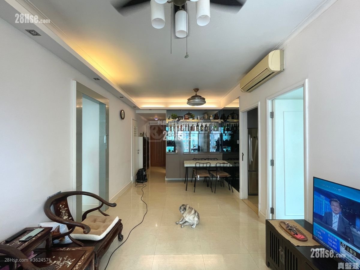 The Capitol Sell 3 Bedrooms , 2 Bathrooms 708 ft² The Capitol Sell 3 Bedrooms , 2 Bathrooms 708 ft²