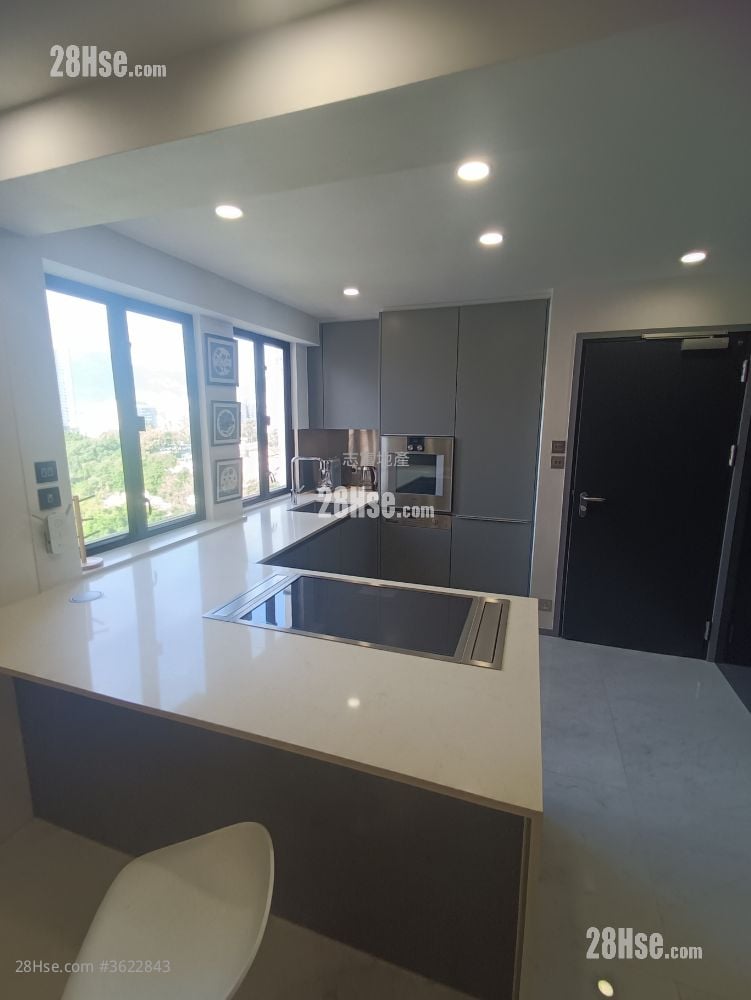 Sunshine Building Rental Studio , 1 Bathroom 461 ft² Sunshine Building Rental Studio , 1 Bathroom 461 ft²