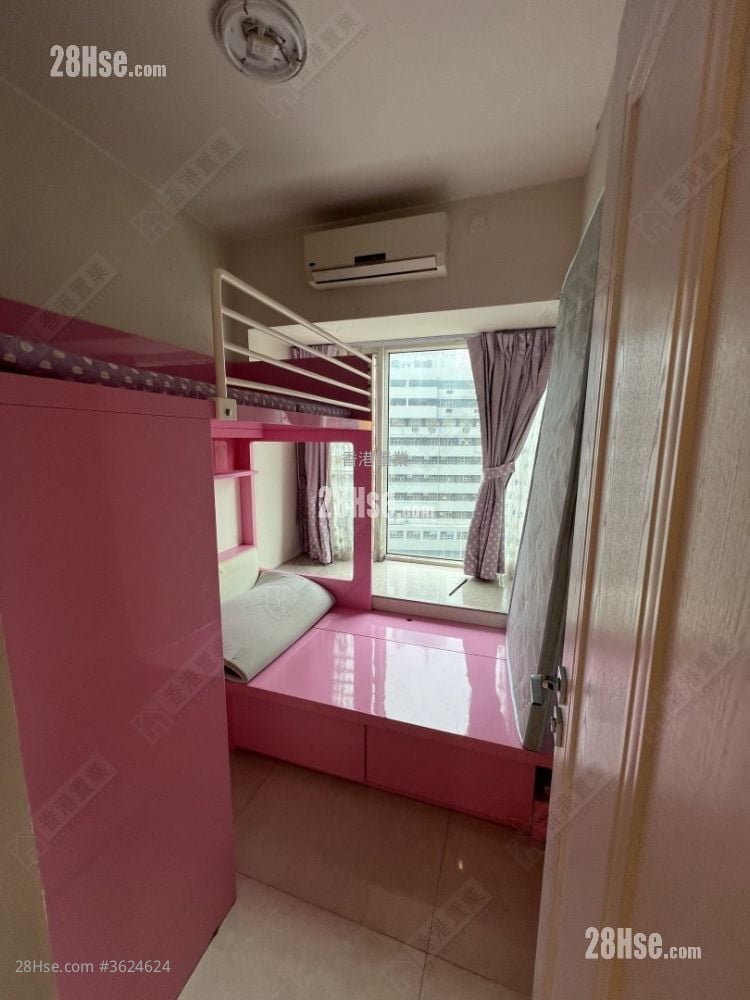 One West Kowloon Rental 3 Bedrooms , 1 Bathroom 616 ft² One West Kowloon Rental 3 Bedrooms , 1 Bathroom 616 ft²